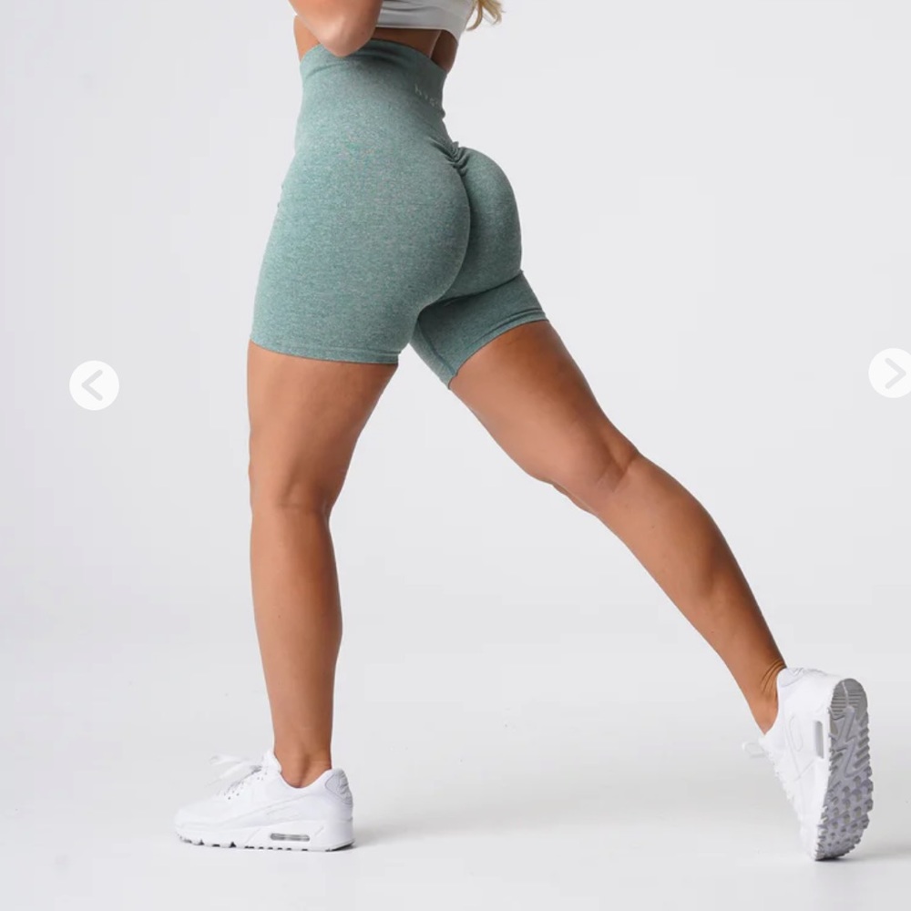 NVGTN Scrunch biker shorts